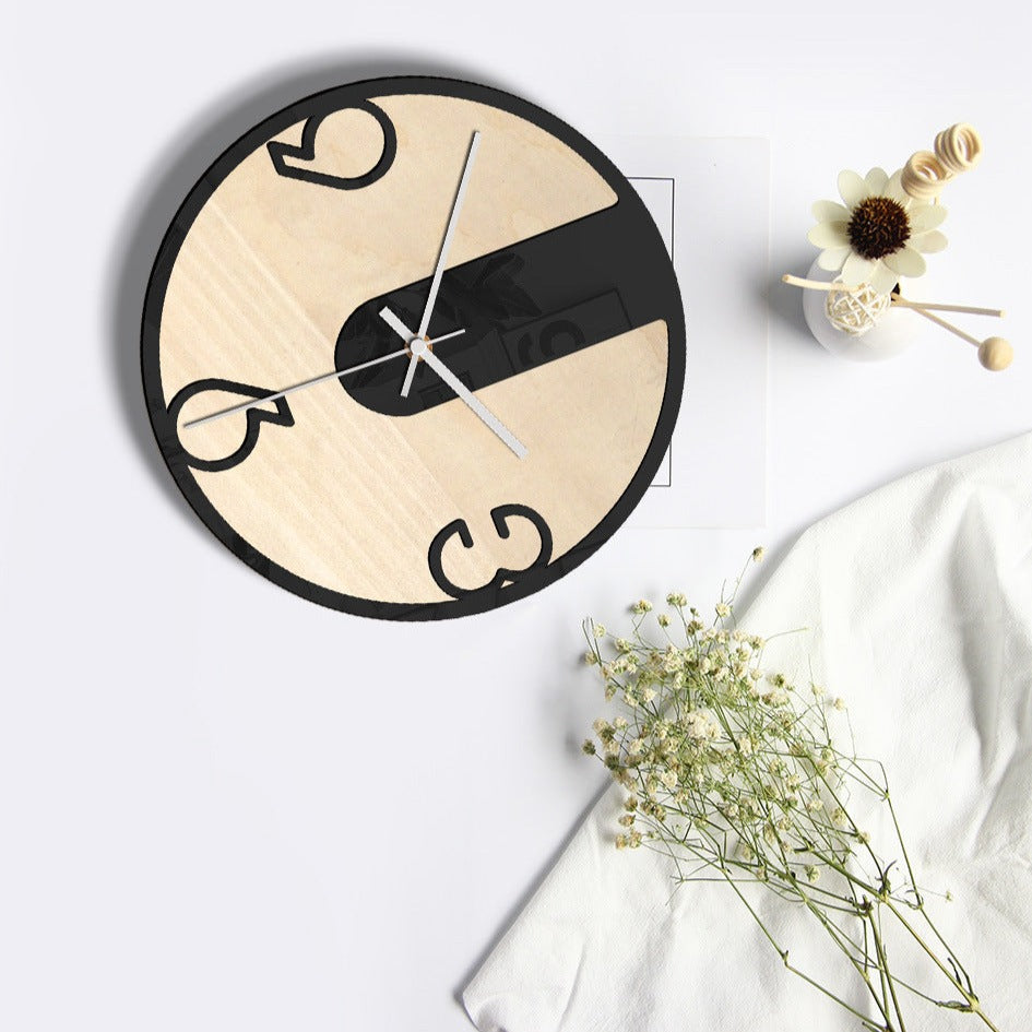 Modern Noiseless Wall Décor Clock for Home