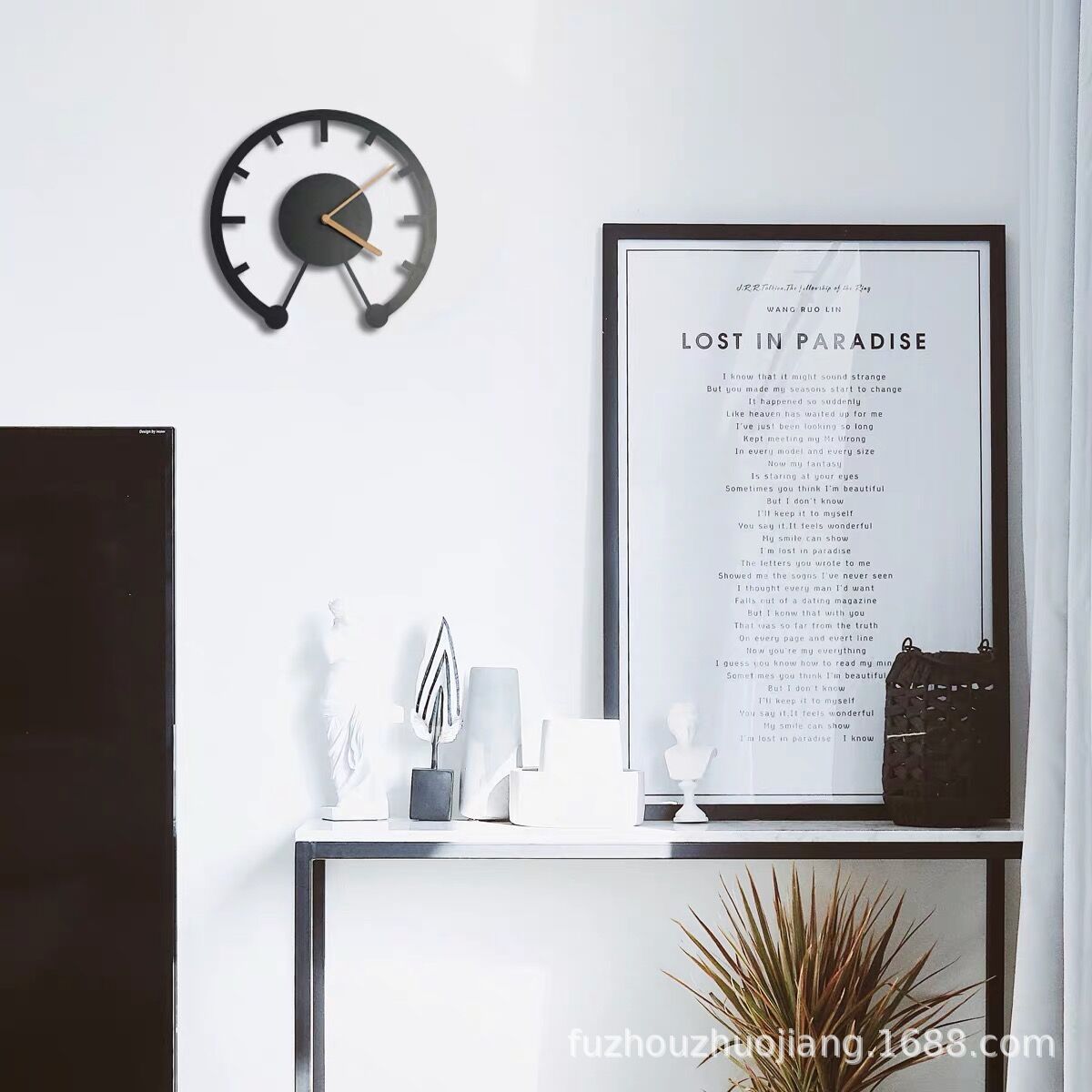 Decorative Modern Wall Clock for Livingroom 12 Inches
