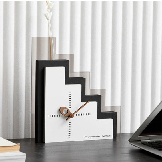 Unique Style Vase Table Clock for Living Room
