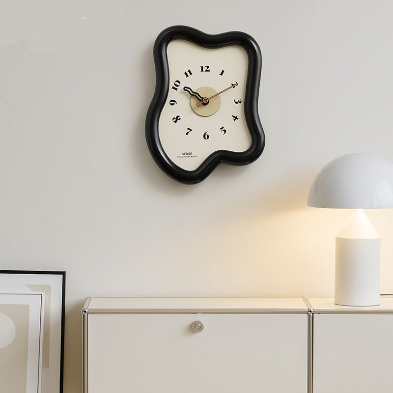 3D Distorted Wall Decoration Clock for Lounge