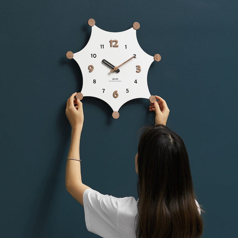 Creative Bedroom Wall Décor Clock