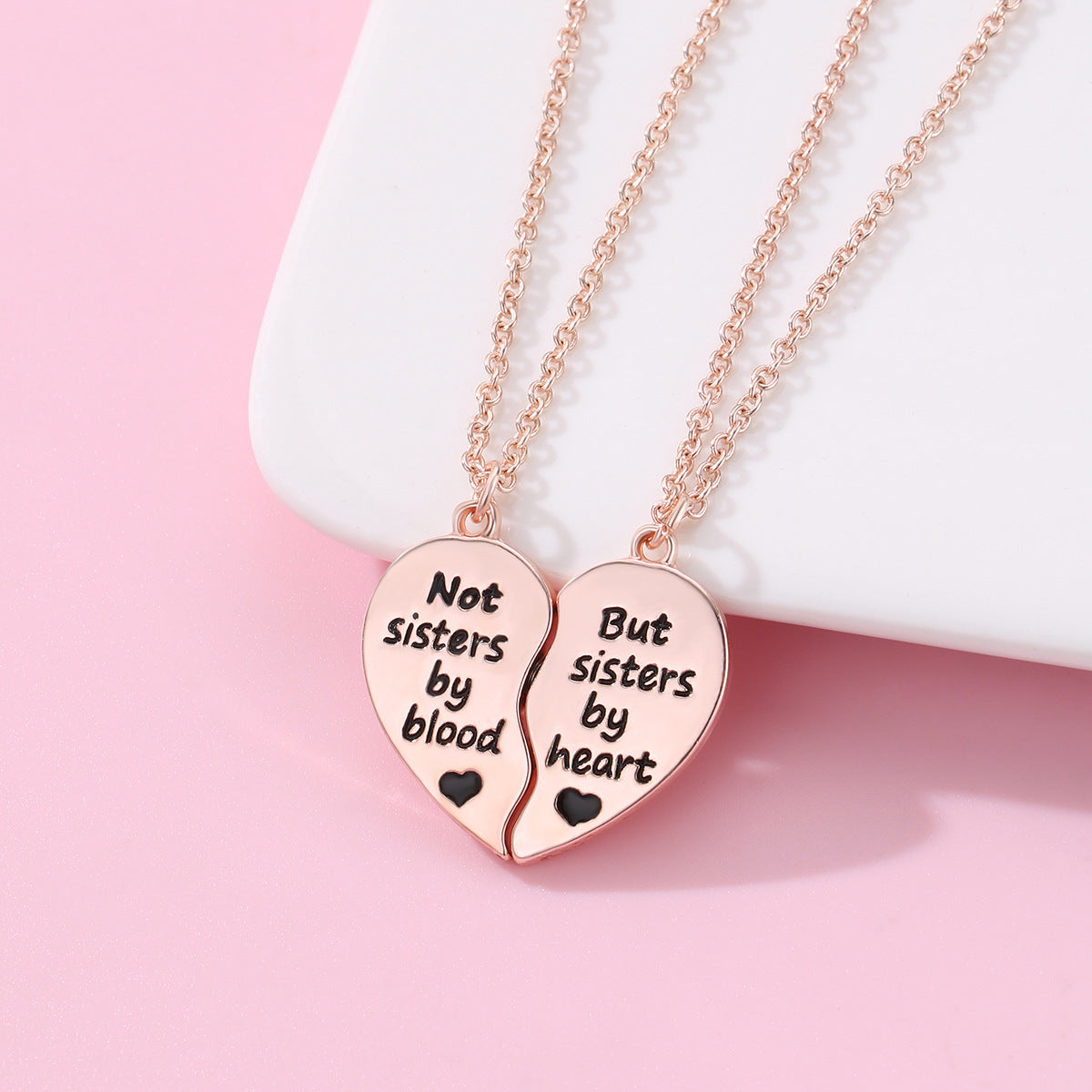 Magnetic Hearts Best Friends Necklaces Gift Set