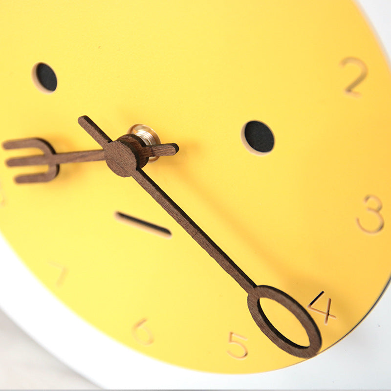 Loforay™ Cute Egg Shaped Modern Wall Deco Silent Clock