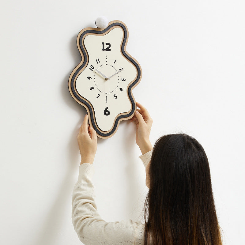 Creative Odd Shaped Wall Décor Silent Clock