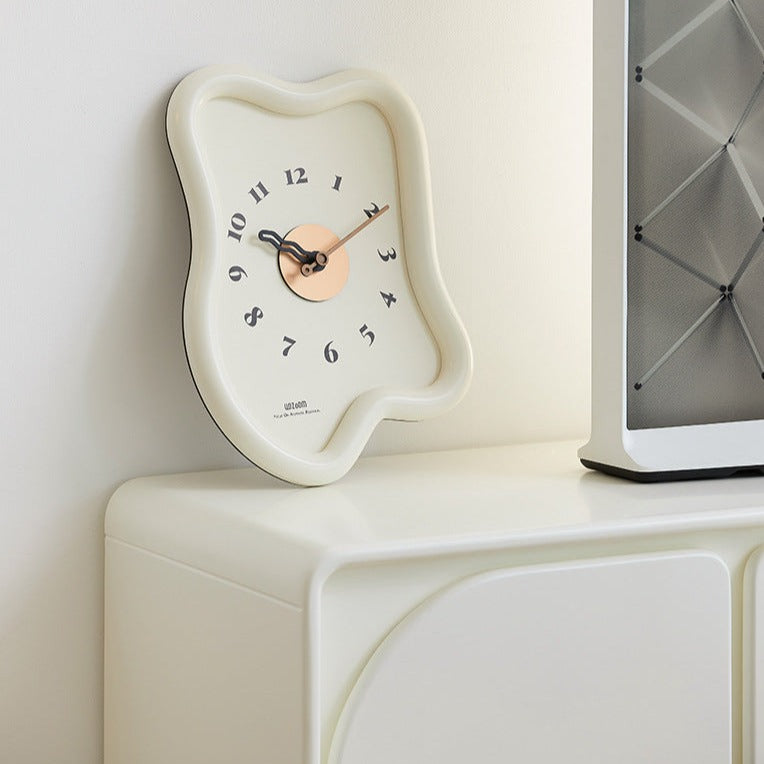 3D Distorted Wall Decoration Clock for Lounge