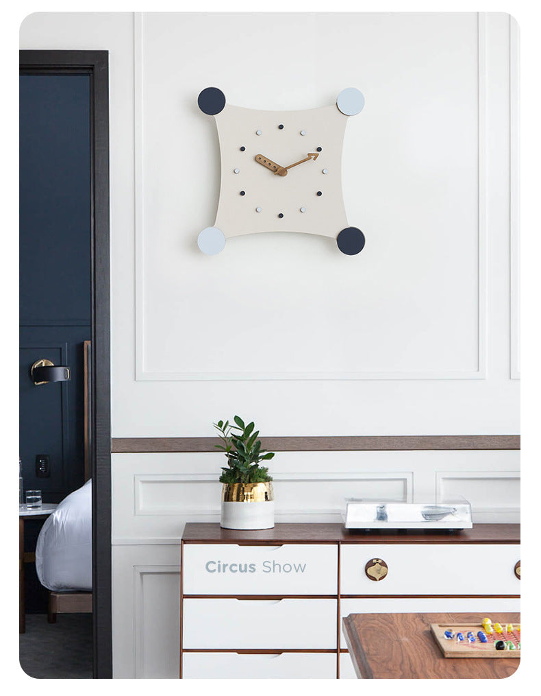 Cute Creative Silent Wall Decorative Clock for Kids Bedroom