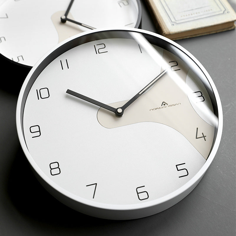 Modern Design Round Wall Décor Silent Clock