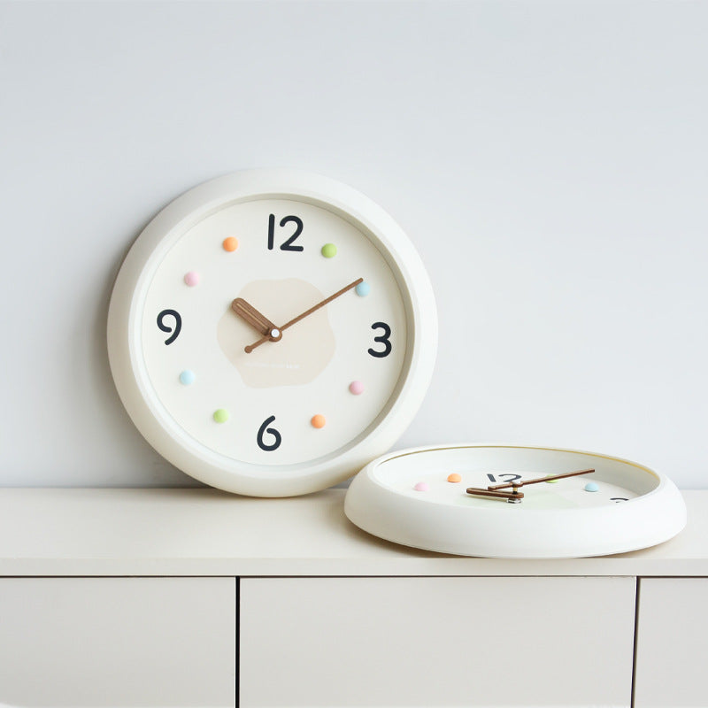 Cute Minimalist Wall Décor Silent Clock