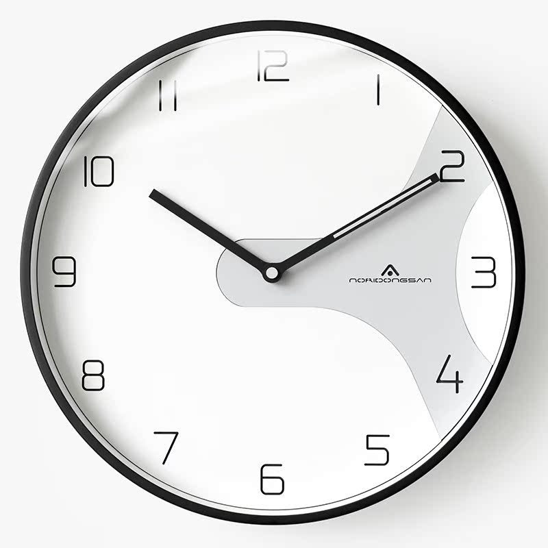 Modern Design Round Wall Décor Silent Clock