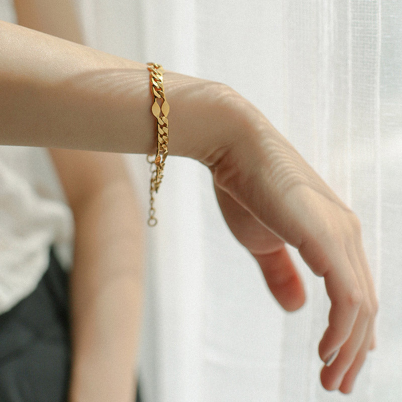 Popular Figaro Chain Bracelet