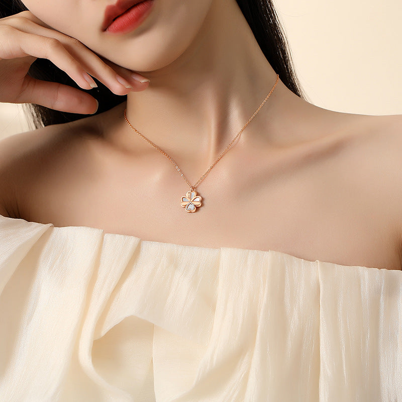 Clover Pearl Necklace for Women