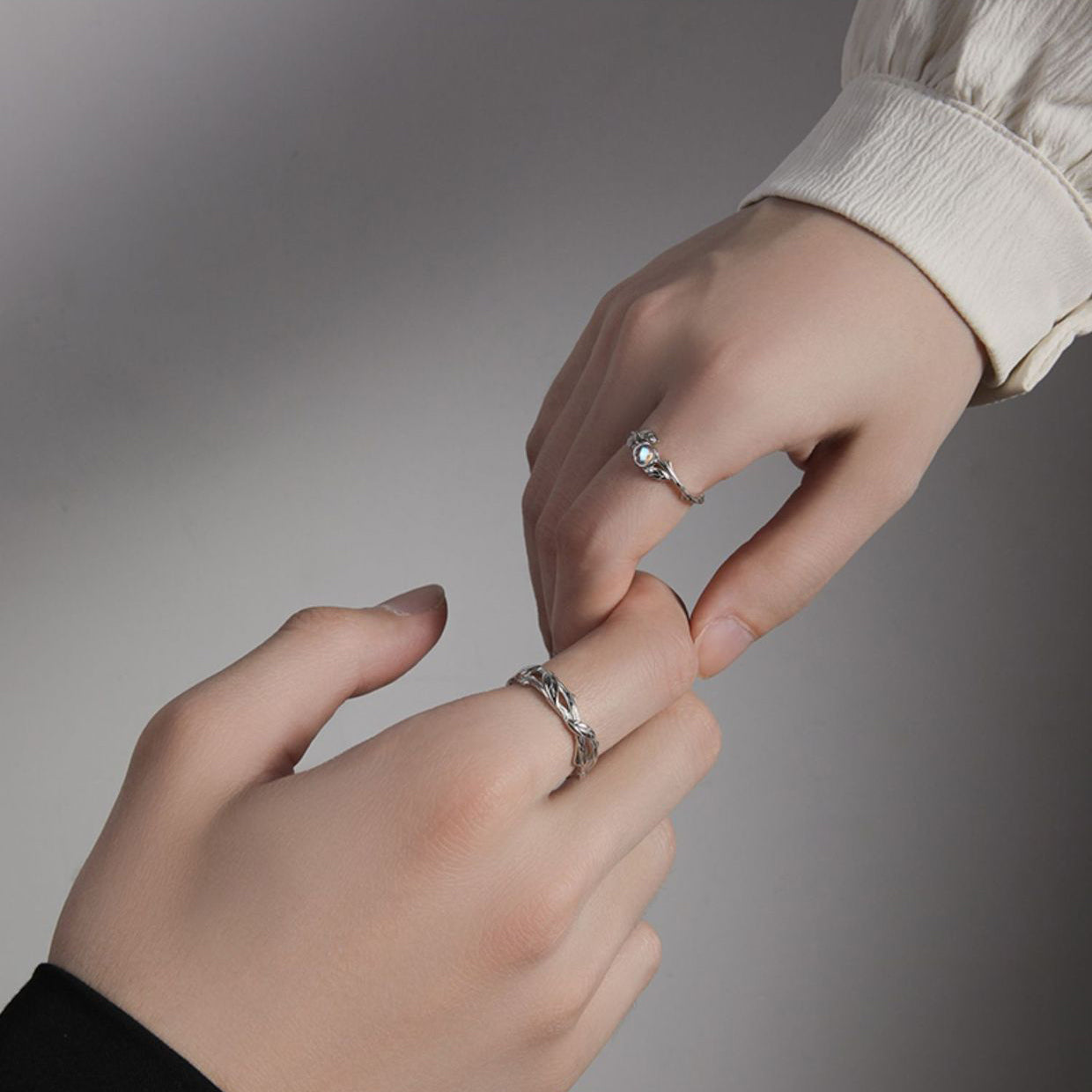Matching Adjustable Size Romantic Rings for Couples
