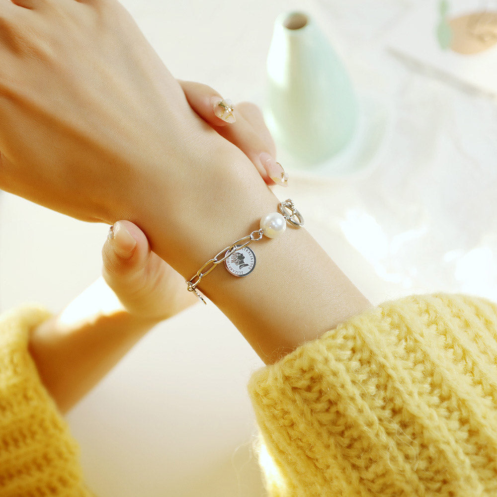 Coin Curb Link Natural Pearl Bracelet