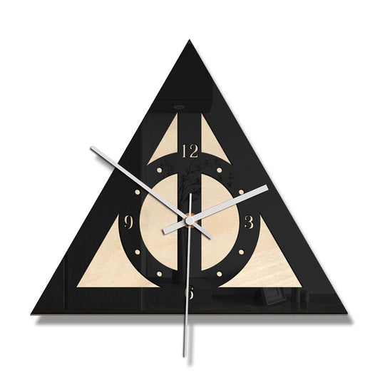 Creative Analogue Wall Décor Clock for Home