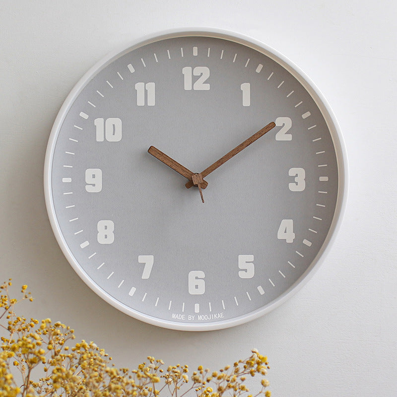 Simple Modern Silent Wall Deco Clock