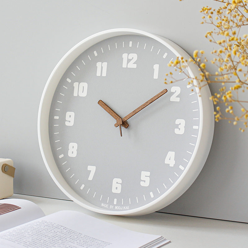 Simple Modern Silent Wall Deco Clock