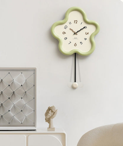 Cute Pendulum Silent Wall Decorative Clock for Livingroom