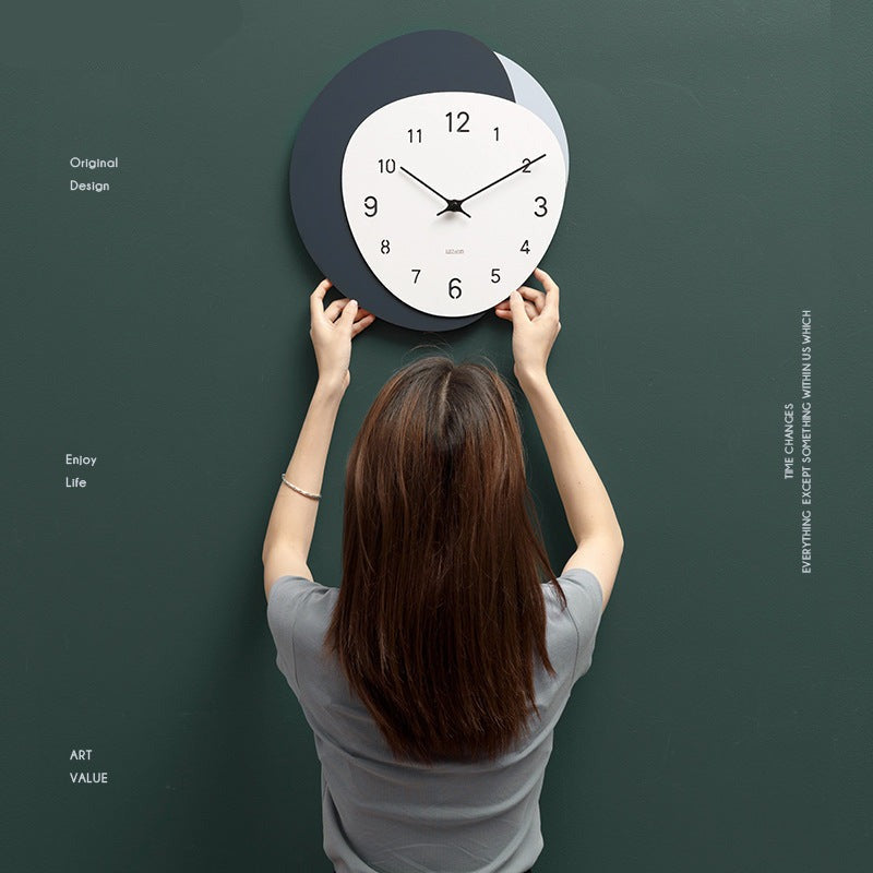 Irregular Shape Modern Wall Clock for Study Room