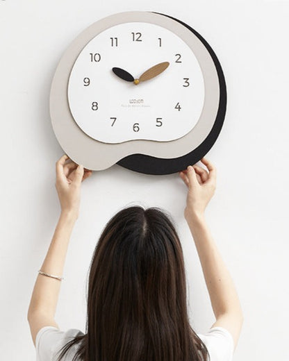 Modern Minimalist Silent Wall Decorative Clock