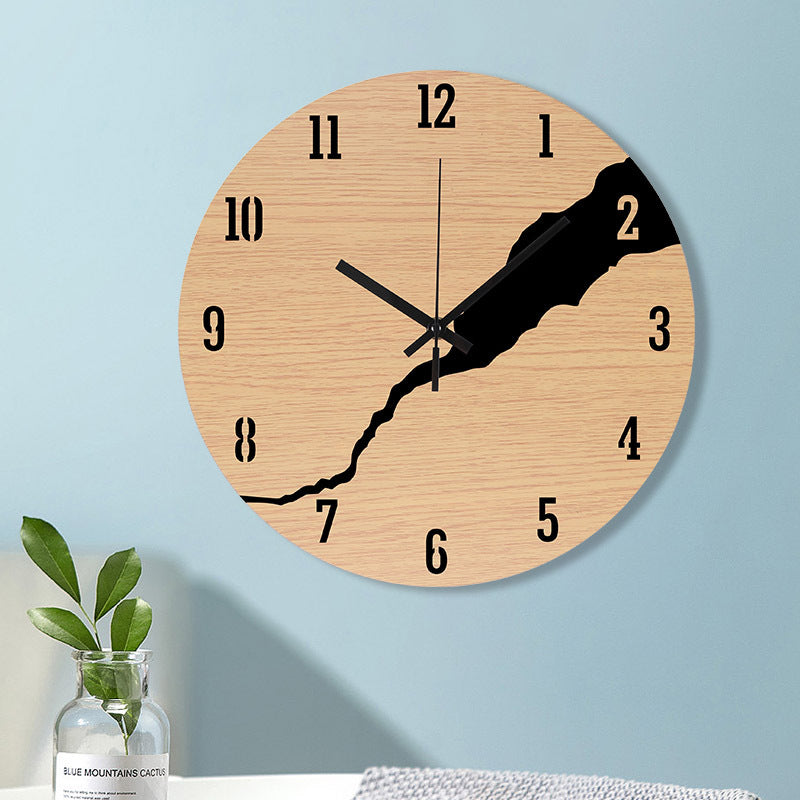 Cracked Wood Style Silent Wall Clock