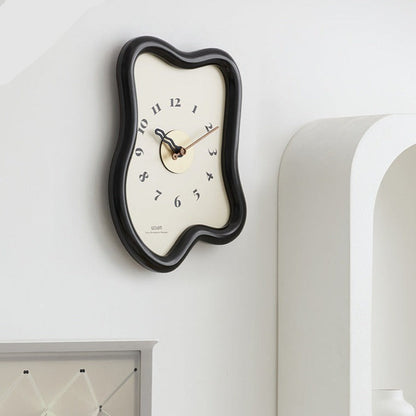3D Distorted Wall Decoration Clock for Lounge