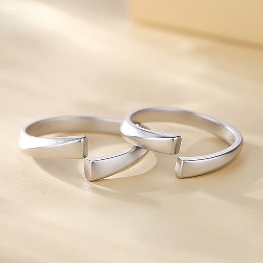Adjustable Size Engraved Mobius Couple Wedding Rings Set