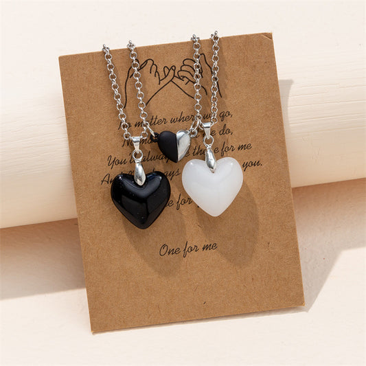 Connecting Magnetic Hearts Necklaces for Couples
