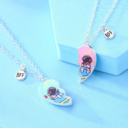 Magnetic Half Hearts Spaceman Bff Necklaces Set